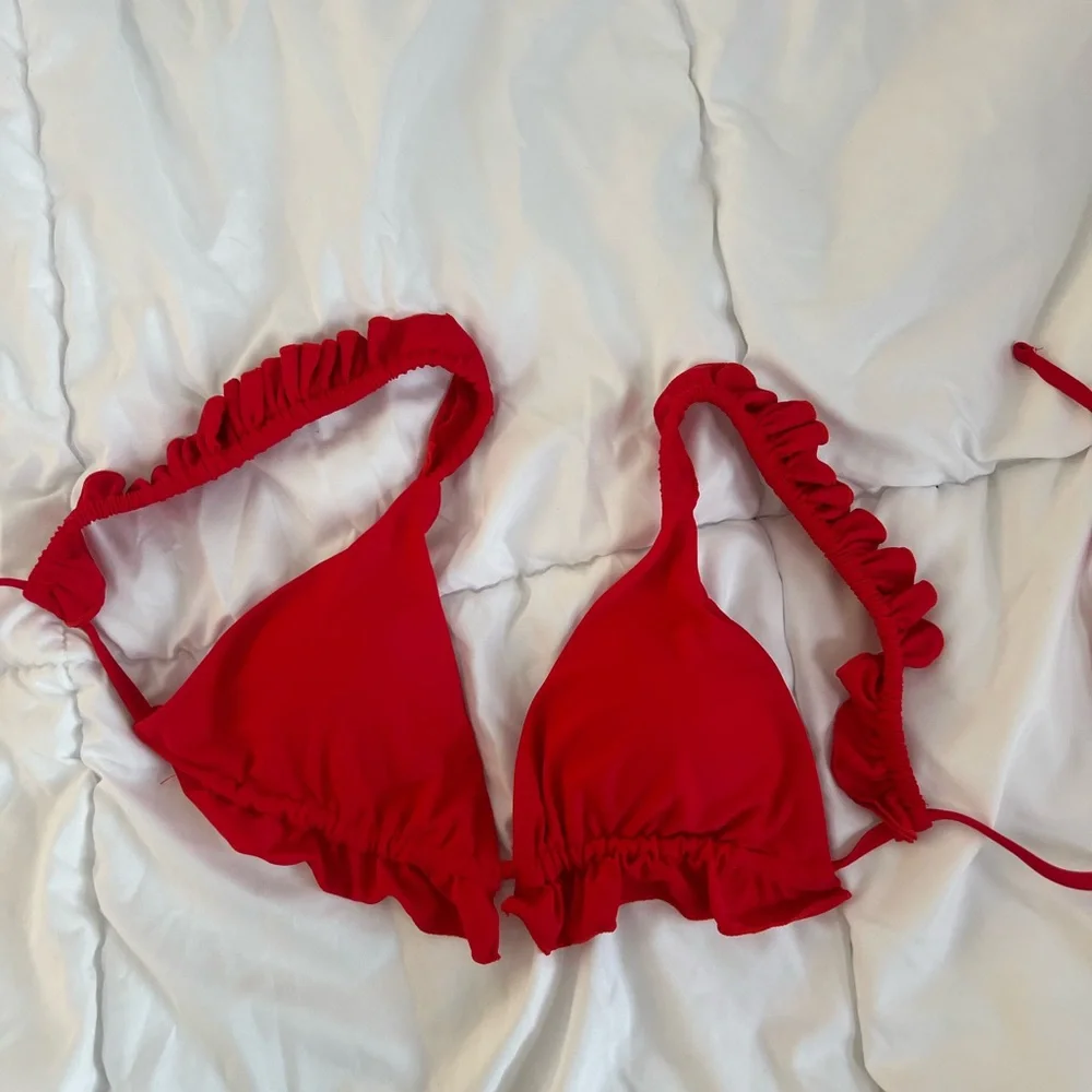 Red Ruffled Bikini Top - Picture 4 of 9